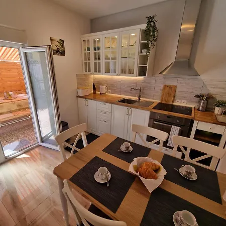 Anamarija 1 With Terrace And Grill Апартаменты Цриквеница