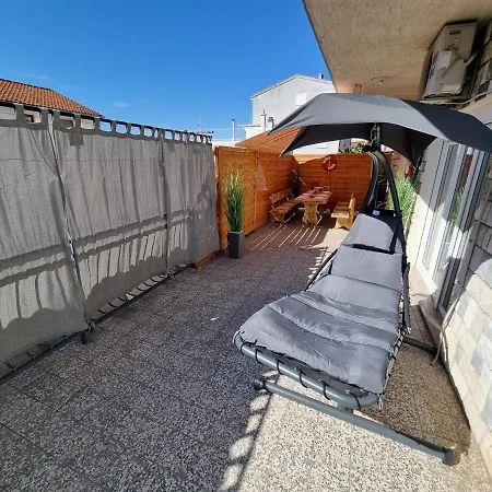 Anamarija 1 With Terrace And Grill * Цриквеница
