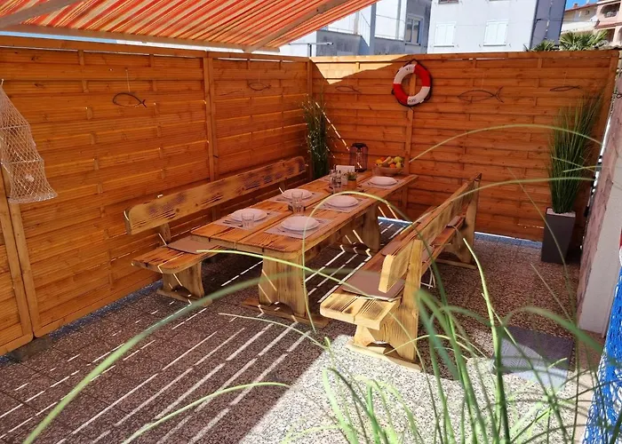 Anamarija 1 With Terrace And Grill Apartamento