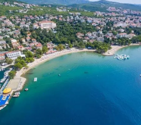 Apartamento Anamarija 1 With Terrace And Grill